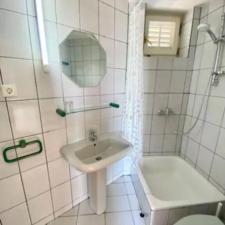 Charming 1-bed Near Arena And Centre * Пула