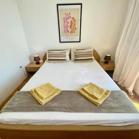 Apartment Charming 1-bed Near Arena And Centre *
